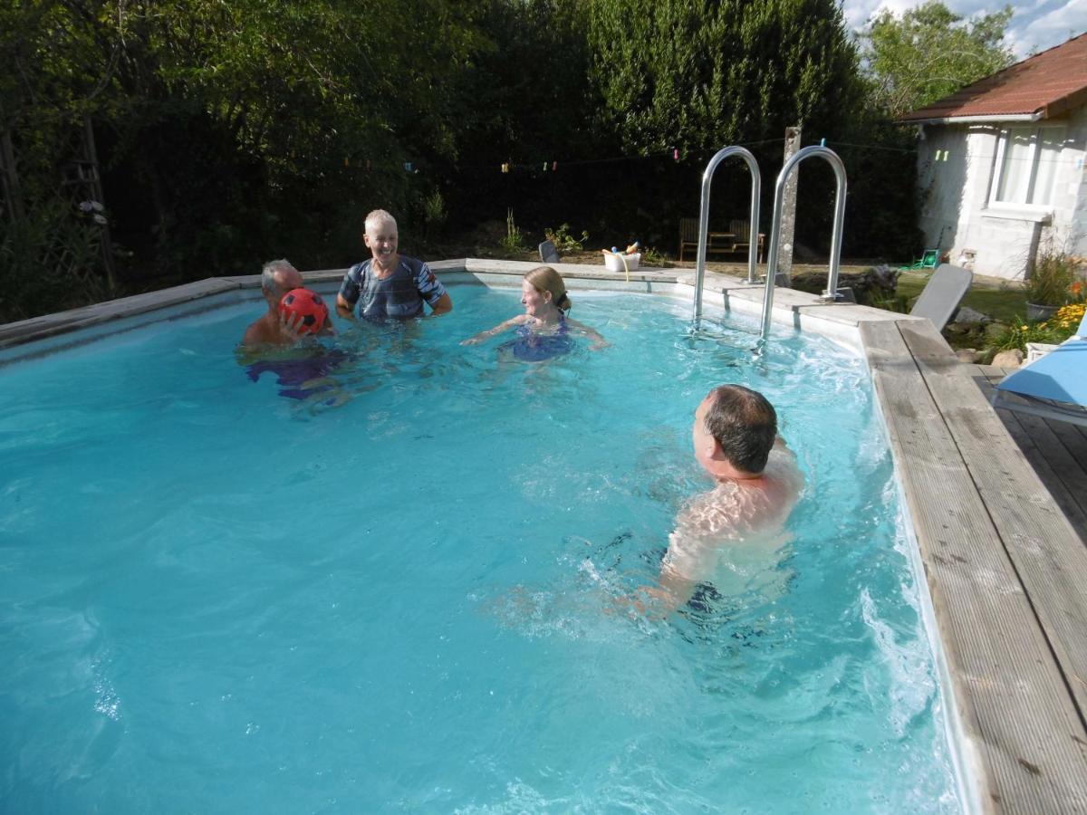 Le Chat Qui Peche B&B Chateauneuf-la-Foret Exterior photo